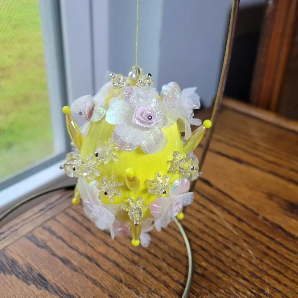 Vtg Ornate Easter Egg Handmade Beaded Push Pin Satin Basket Filler Yellow Egg